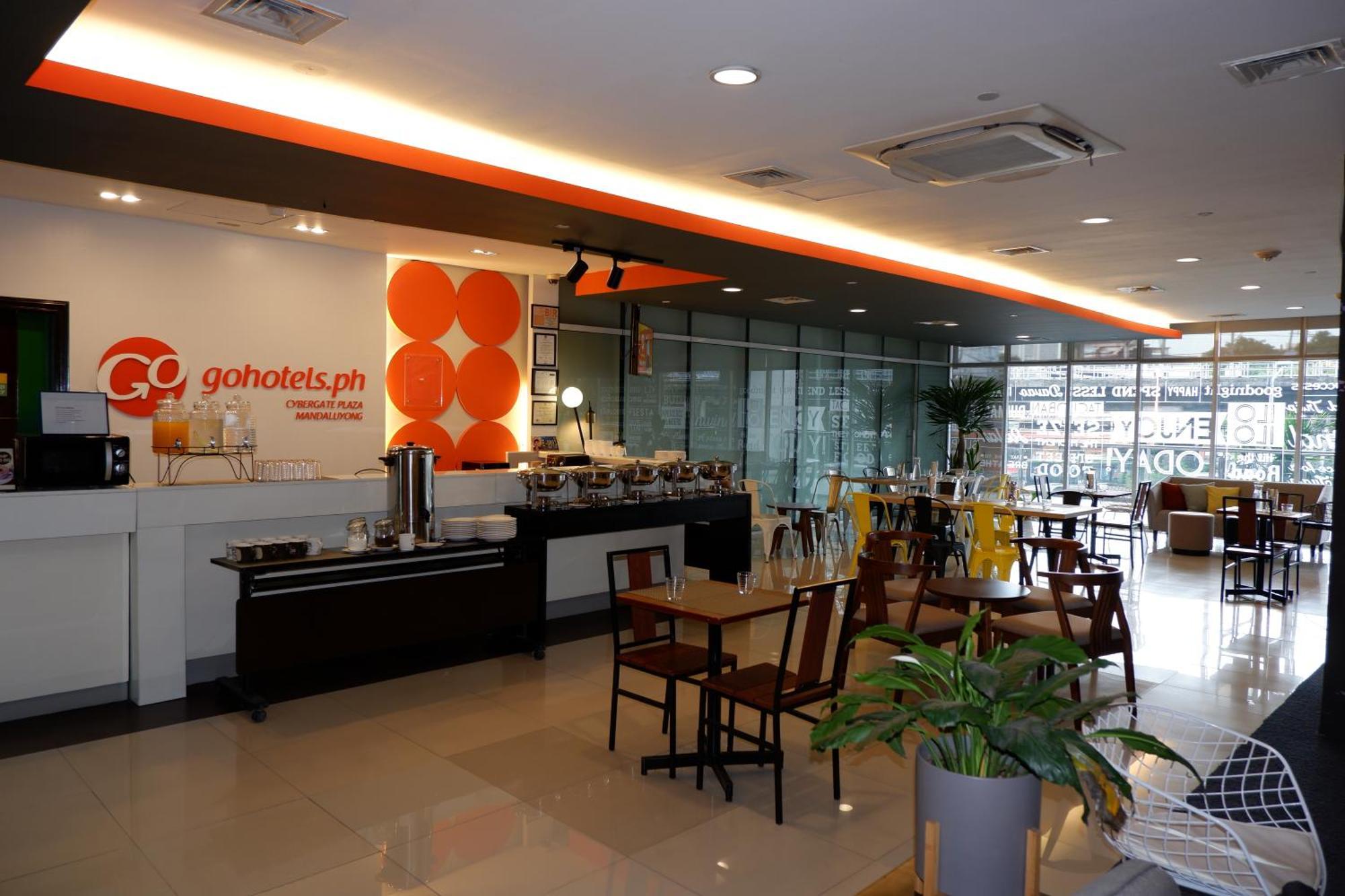 曼达卢永出发酒店 外观 照片