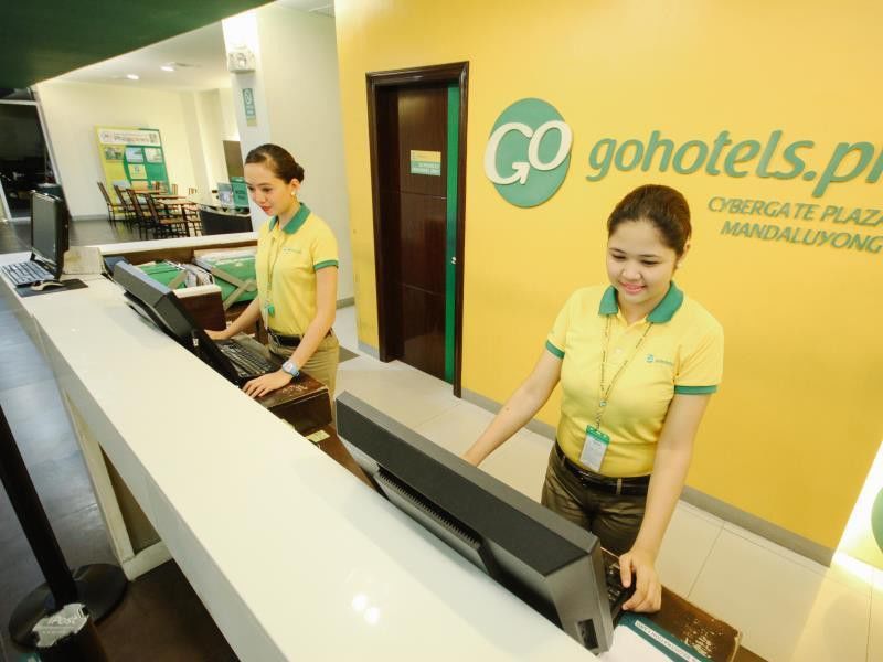 曼达卢永出发酒店 外观 照片